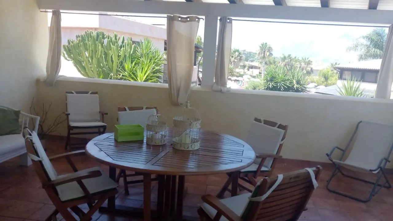 Casa vacanze ALL'INTERNO del Mareluna Village Campofelice Di Roccella